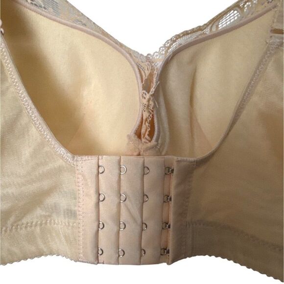 Beige Full Coverage Lace Bra With Underwire & Adjustable Straps 46/105 - Picture 4 of 6